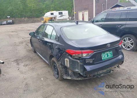 2022 Toyota Corolla Le z USA, uszkodzony, nr VIN JTDEPMAE4NJ202702